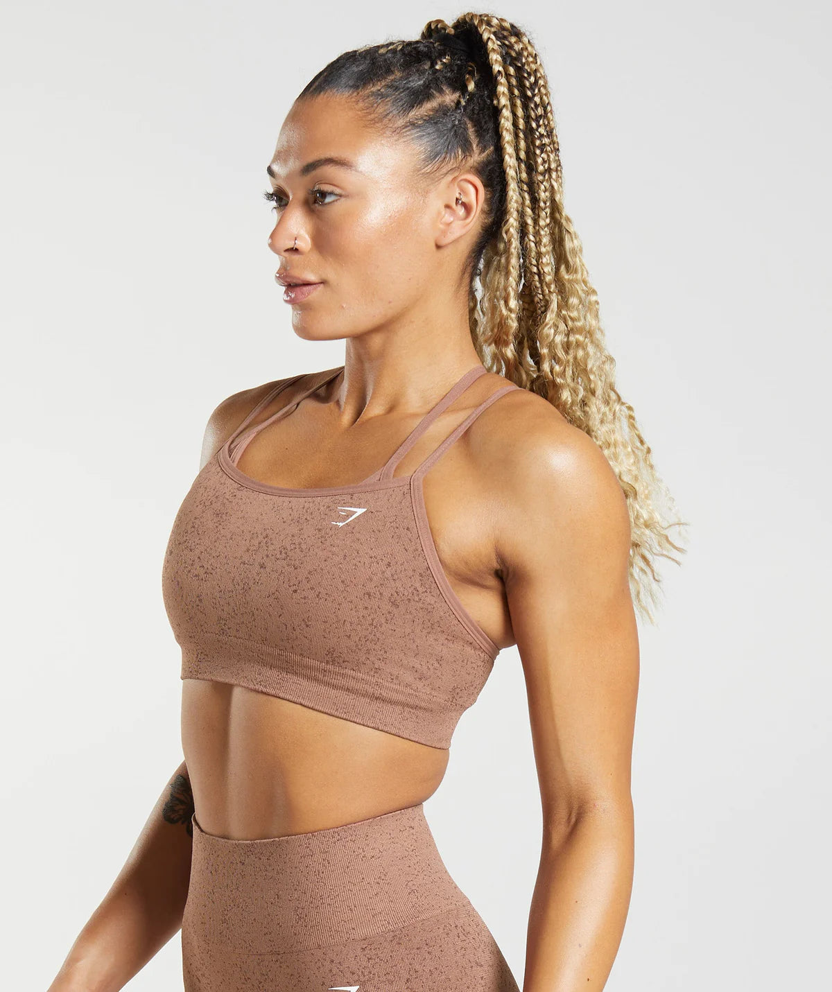 SUJETADOR DEPORTIVO SIN COSTURAS ADAPT FLECK