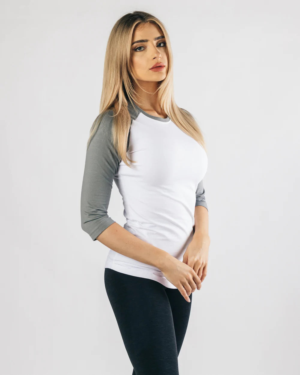 CAMISETA MANGA 3/4 GRIS