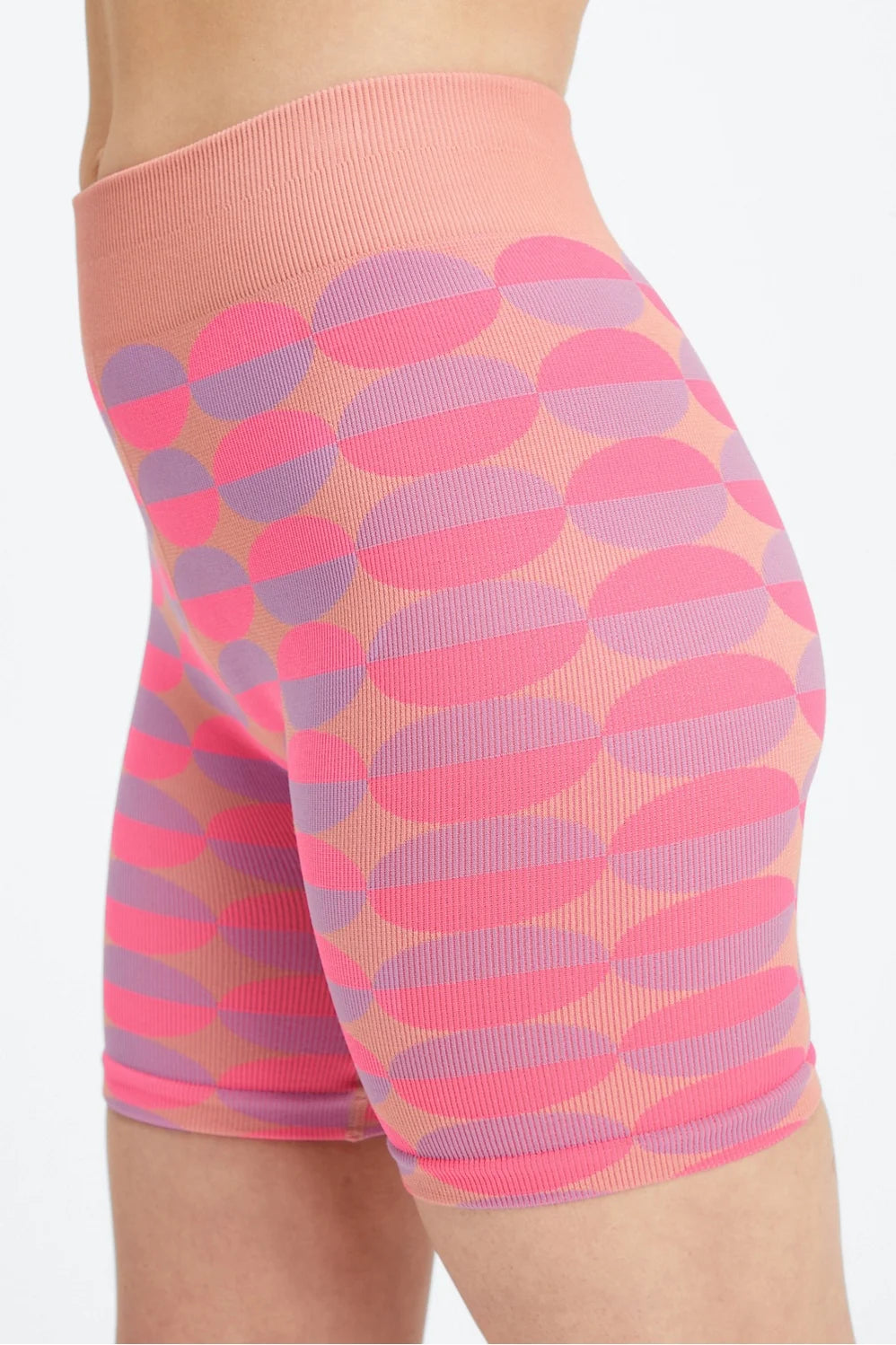 SHORT SEAMLESS 9"