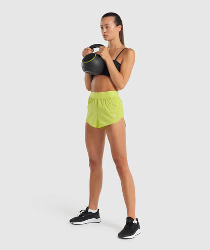 SHORT DE ENTRENAMIENTO HOLGADO